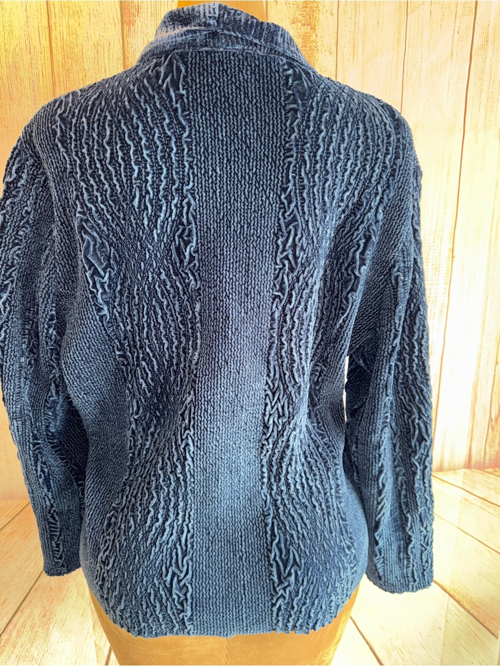 Chico’s Velour Cardigan Sweater, Blue Textured, Button Up, Pockets, Sz 3 -XL 16 - Picture 5 of 11